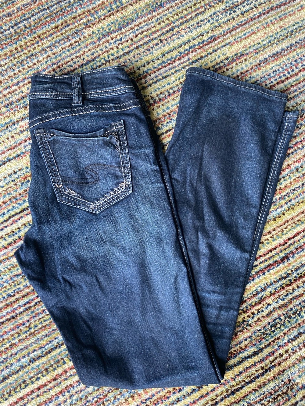 Silver Jeans Suki Slim Bootcut Women’s Jeans in Dark Rinse Blue 31x33